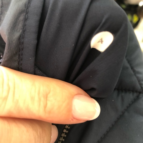 LuLuLemon Fluffed Up Pullover; Navy - Picture 8 of 10